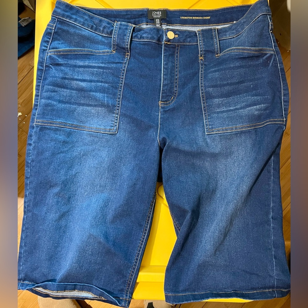 Jones New York Classic Blue Denim Shorts